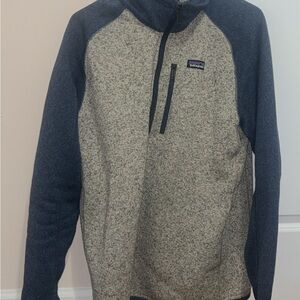 Patagonia Men's Blue and Gray Sweater